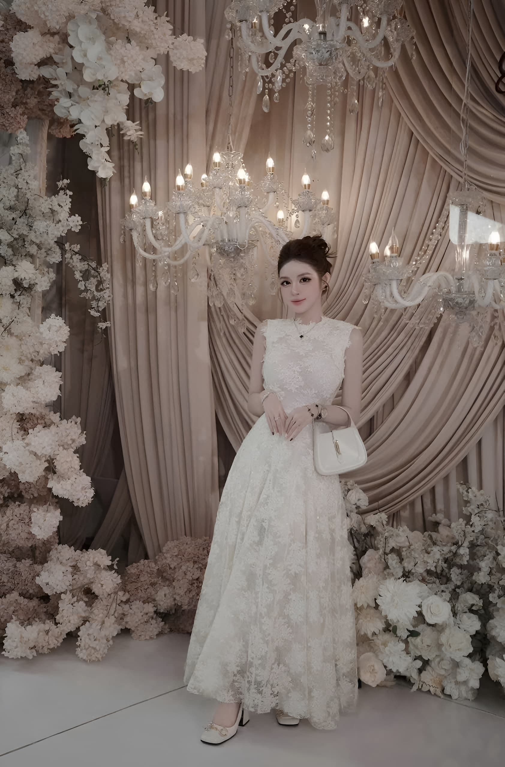 Đầm Ren Dạ Tiệc Cắt Lưng Hoàng Gia - Victoria Dress — chi tiết